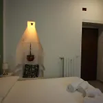 Veronica\'S House